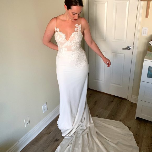 Floravere D. Spencer Wedding Gown - Picture 1 of 7